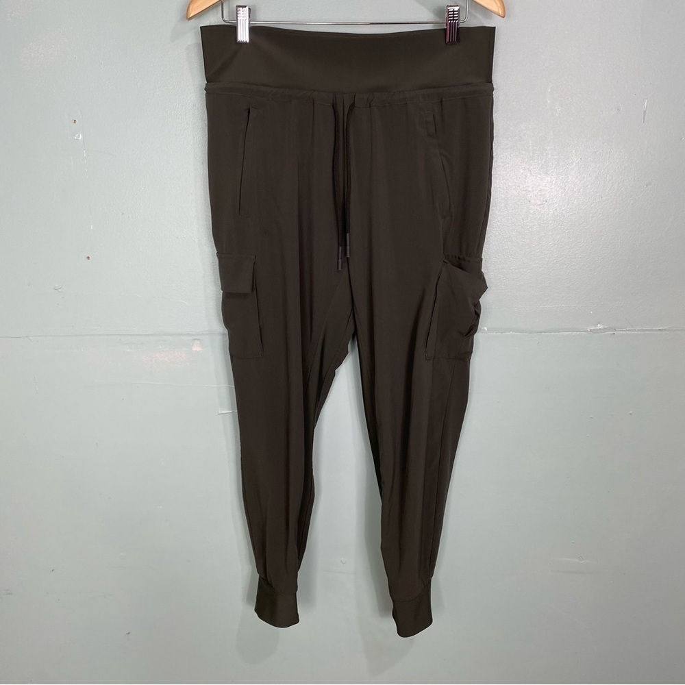 Athleta Sutton Jogger Cargo Pants Sz 10 Arbor Olive Green 405713